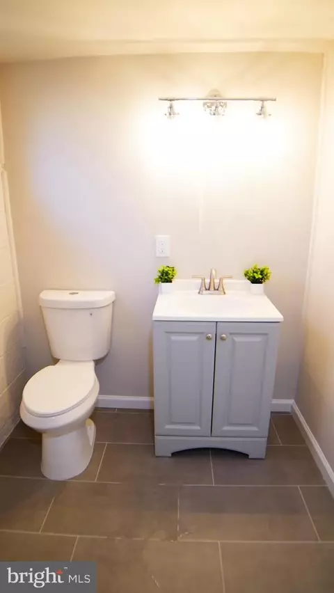 Bath - 9300 Worrell Ave, Lanham, MD 20706 photo 6 of 6