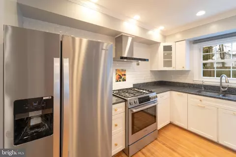 Kitchen - 9407 Copernicus Dr, Lanham, MD 20706 photo 5 of 5