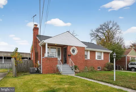 2817 Colebrooke Dr, Temple Hills, MD 20748