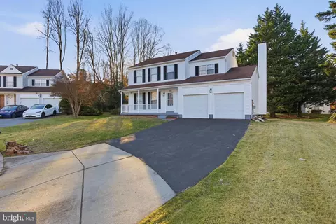 402 Red Leaf Ct, Marlboro, MD 20774