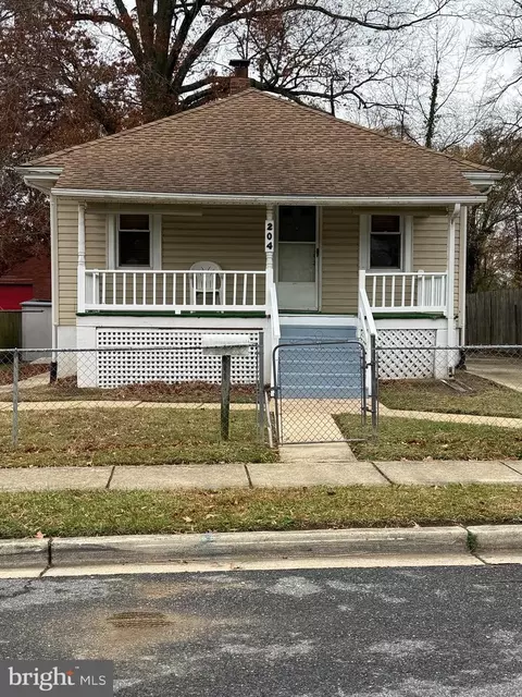 204 68th Pl, Capitol Heights, MD 20743
