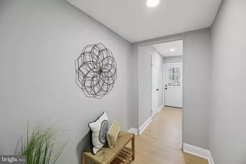 Entry Way - 14610 Brandywine Heights Rd, Brandywine, MD 20613 photo 1 of 4