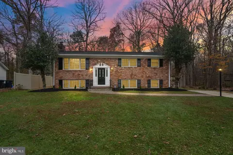 6908 Greenwood Dr, Glenn Dale, MD 20769