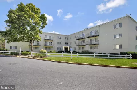 5601 Parker House Ter #201, Hyattsville, MD 20782