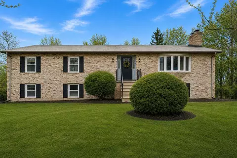 13100 Croom Rd, Marlboro, MD 20772