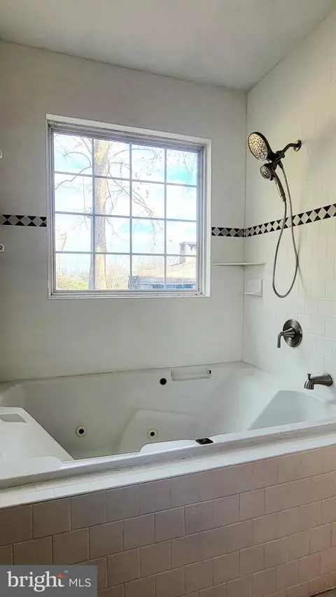 Bath - 8823 Maple Ave, Bowie, MD 20720 photo 5 of 8