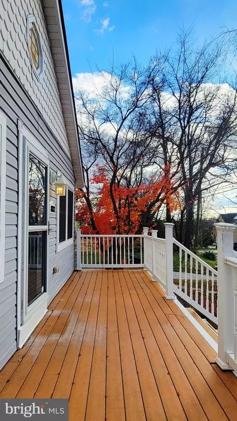 Exterior - 8823 Maple Ave, Bowie, MD 20720 photo 2 of 5
