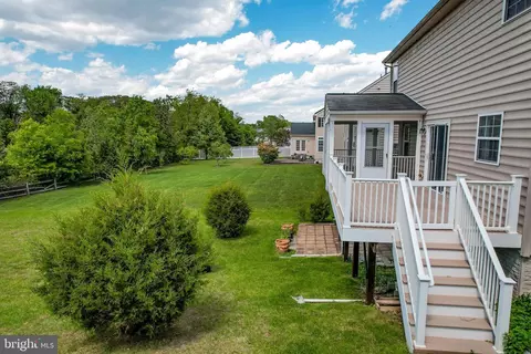 Exterior - 13400 Oaklands Manor Dr, Laurel, MD 20708 photo 9 of 11