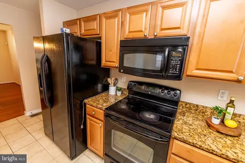 Kitchen - 13400 Oaklands Manor Dr, Laurel, MD 20708 photo 3 of 3