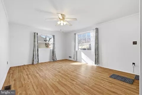Living - 1004 Marton St, Laurel, MD 20707 photo 1 of 5