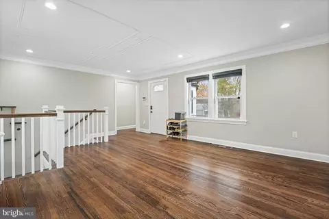 Entry Way - 9217 Fowler Ln, Lanham, MD 20706 photo 5 of 18