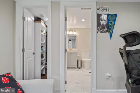 Entry Way - 9217 Fowler Ln, Lanham, MD 20706 photo 17 of 18