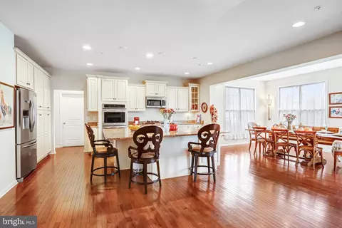 Kitchen - 2706 Sir Michael Pl, Lanham, MD 20706 photo 2 of 6