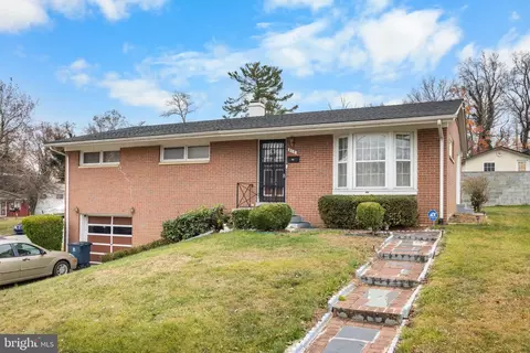 419 Hayworth Pl, Oxon Hill, MD 20745