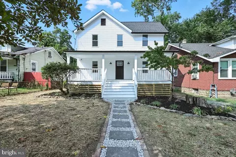 4310 31st St, Mount Rainier, MD 20712