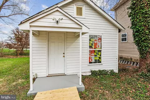 Exterior - 504 9th St, Laurel, MD 20707 photo 4 of 6