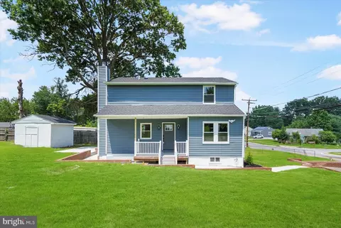 4810 Whitfield Chapel Rd, Lanham, MD 20706