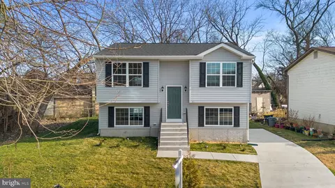 923 57th Pl, Fairmount Heights, MD 20743