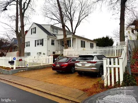515 Clovis Ave, Capitol Heights, MD 20743