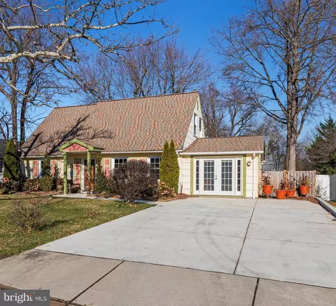 12306 Shelter Ln, Bowie, MD 20715