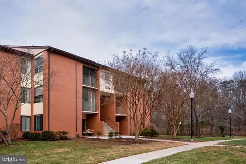 8005 Mandan Rd #302, Greenbelt, MD 20770