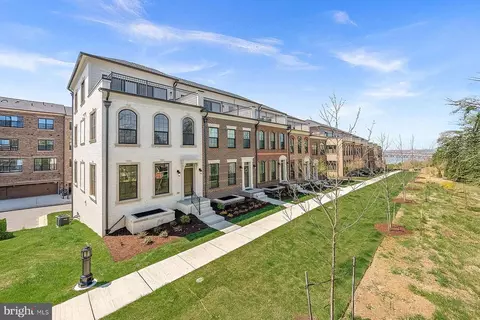 614 Catamaran Way, National Harbor, MD 20745
