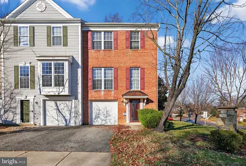 8401 Old Colony Dr S, Marlboro, MD 20772