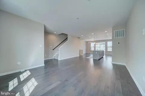 2714 Pinebrook Rd, Landover, MD 20785 photo 13