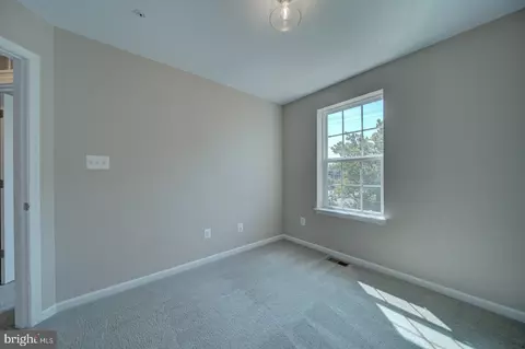 2714 Pinebrook Rd, Landover, MD 20785 photo 31