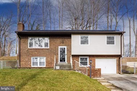 16706 Wardlow Rd, Marlboro, MD 20772
