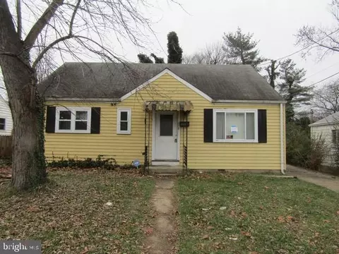 2711 Lakehurst Ave, Forestville, MD 20747