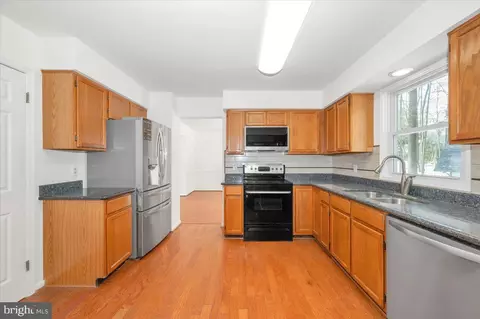 Kitchen - 1404 Partridge Ln, Bowie, MD 20721 photo 4 of 5