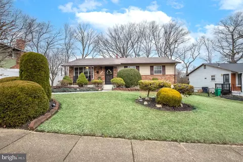 4542 Kinmount Rd, Lanham, MD 20706