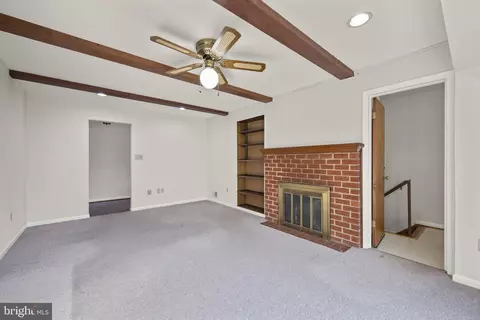 Living - 8604 Imperial Dr, Laurel, MD 20708 photo 5 of 8