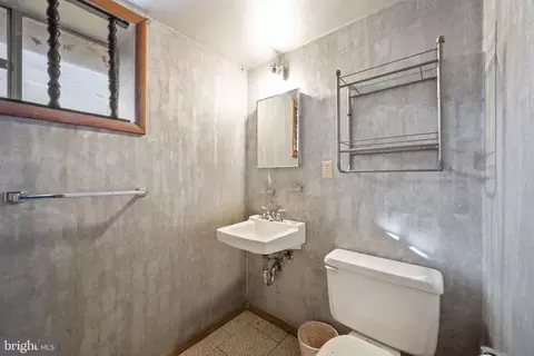 Bath - 8604 Imperial Dr, Laurel, MD 20708 photo 4 of 5