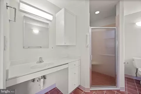 Bath - 8604 Imperial Dr, Laurel, MD 20708 photo 2 of 5
