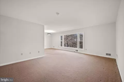 Living - 8604 Imperial Dr, Laurel, MD 20708 photo 2 of 8