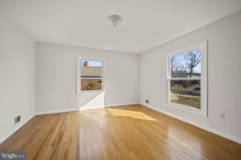 Bedroom - 8604 Imperial Dr, Laurel, MD 20708 photo 6 of 9