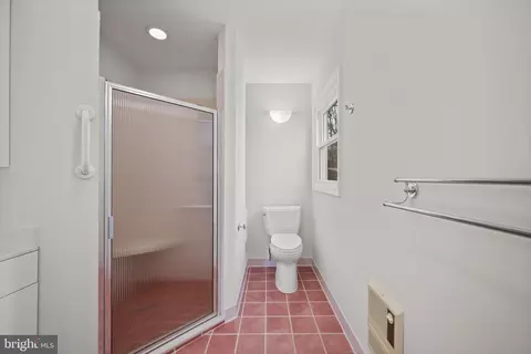 Bath - 8604 Imperial Dr, Laurel, MD 20708 photo 1 of 5