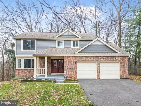 8228 Triple Crown Rd, Bowie, MD 20715