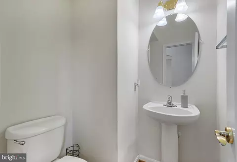 Entry Way - 6005 Plata St, Clinton, MD 20735 photo 5 of 5