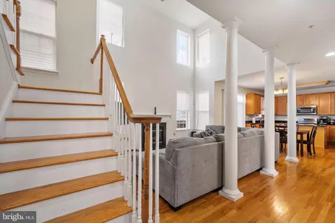 Entry Way - 6005 Plata St, Clinton, MD 20735 photo 2 of 5