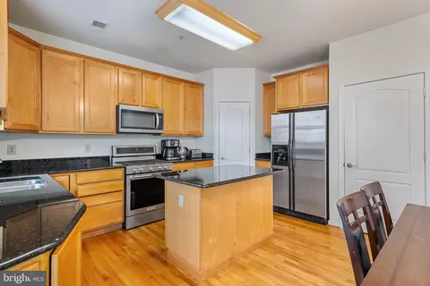 Kitchen - 6005 Plata St, Clinton, MD 20735 photo 2 of 5