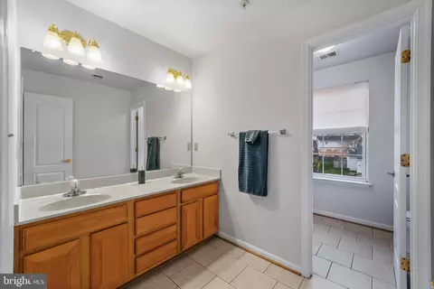 Bath - 6005 Plata St, Clinton, MD 20735 photo 4 of 5