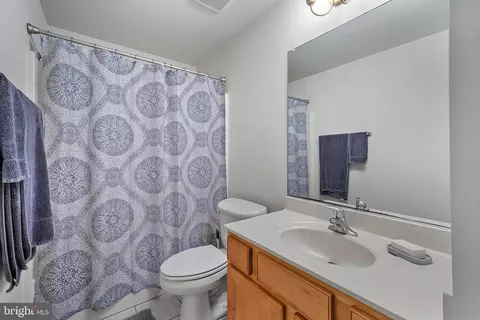 Bath - 6005 Plata St, Clinton, MD 20735 photo 5 of 5