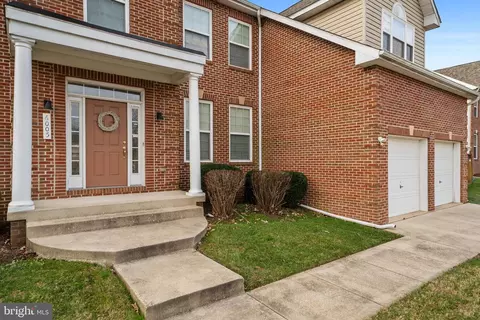 Exterior - 6005 Plata St, Clinton, MD 20735 photo 5 of 10