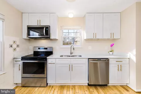 3720 Silver Park Ct, Suitland, MD 20746