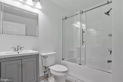 Bath - 223 Manning Rd E, Accokeek, MD 20607 photo 3 of 5