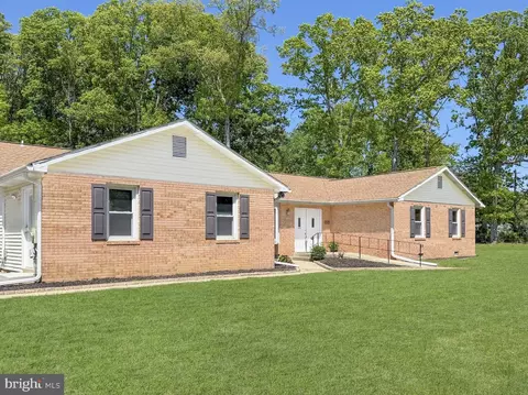 Exterior - 223 Manning Rd E, Accokeek, MD 20607 photo 2 of 5