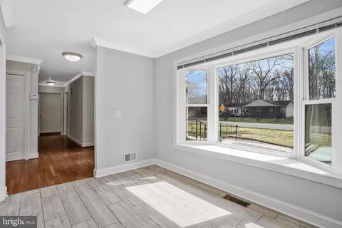 Entry Way - 223 Manning Rd E, Accokeek, MD 20607 photo 2 of 2